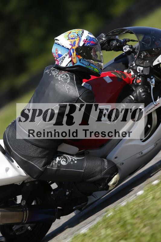 /Archiv-2024/29 12.06.2024 MOTO.CH Track Day ADR/Gruppe gelb/995